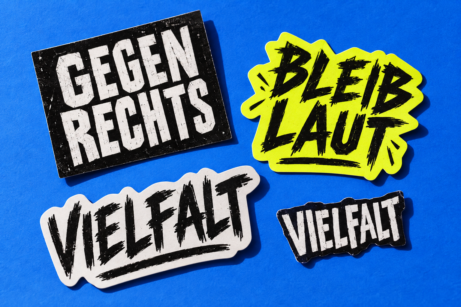 Designvorschau mit den Schriftzügen Gegen rechts, Bleib laut und Vielfalt